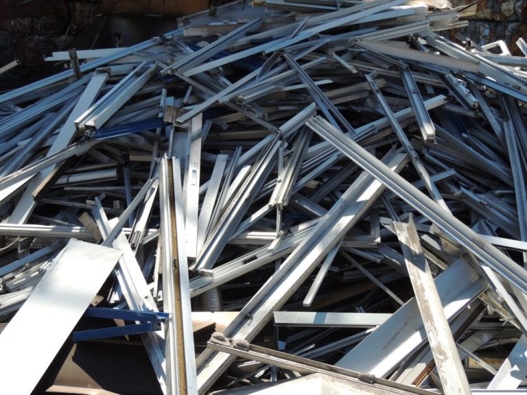 Aluminum Scrap in Cagua / Chatarra de aluminio en Cagua