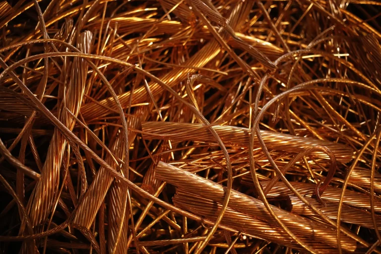 Copper Recycling Process / Proceso de reciclaje de cobre