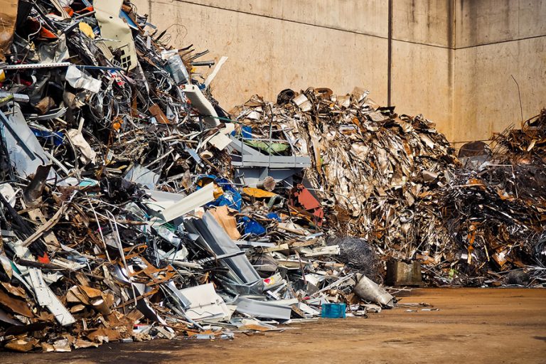 Compressor Recycling Process / Proceso de reciclaje de compresores